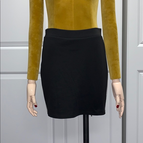 Forever 21 black with white stripe mini skirt. - Picture 2 of 7